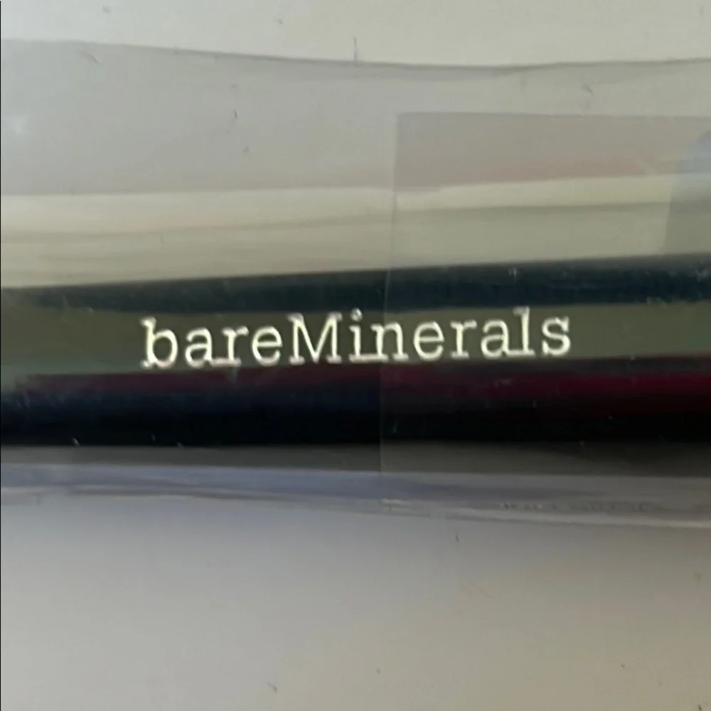 bareMinerals Double-Ended Full Tapered Shadow and Blush Brush - SEALED